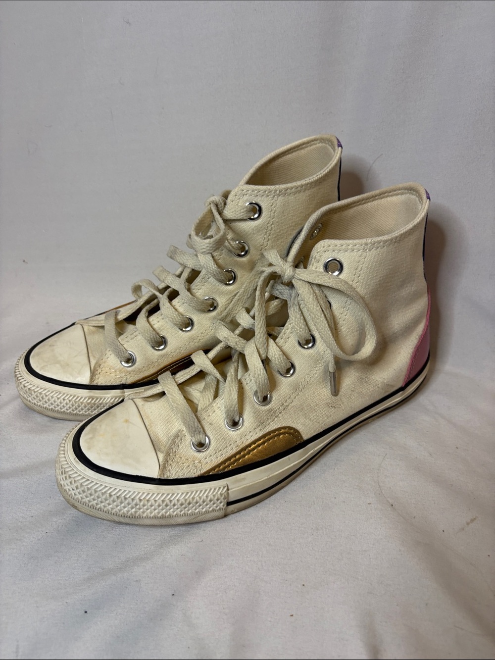 Converse Chuck Taylor All Star high-tops Canvas Sneakers Upper Gold Pink Size 7